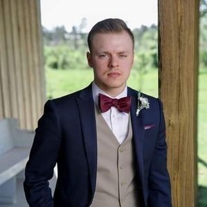 Meet your Posher, Zach